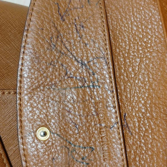 Authentic Michael Kors Jet Set Tote & Matching Wallet - Picture 15 of 16